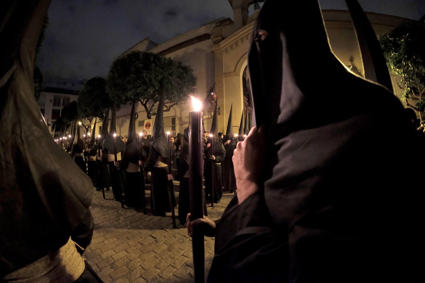 Recogimiento en la salida de El Silencio en la Madrugada