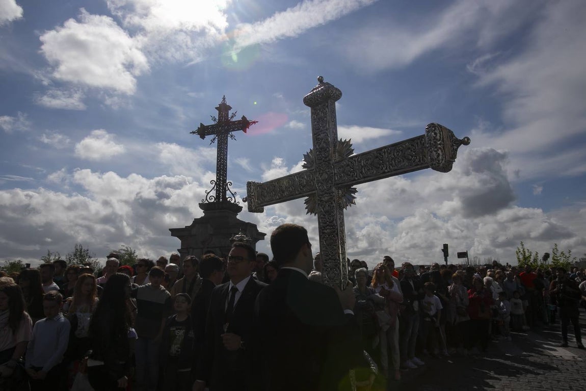 El vía crucis de la Caridad de Córdoba, en imágenes