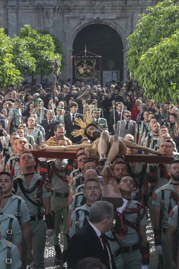 El vía crucis de la Caridad de Córdoba, en imágenes