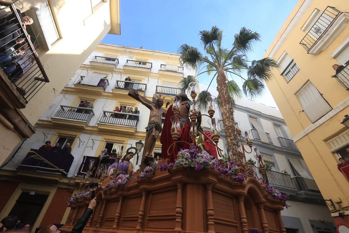 FOTOS: Siete Palabras en la Semana Santa de Cádiz 2019