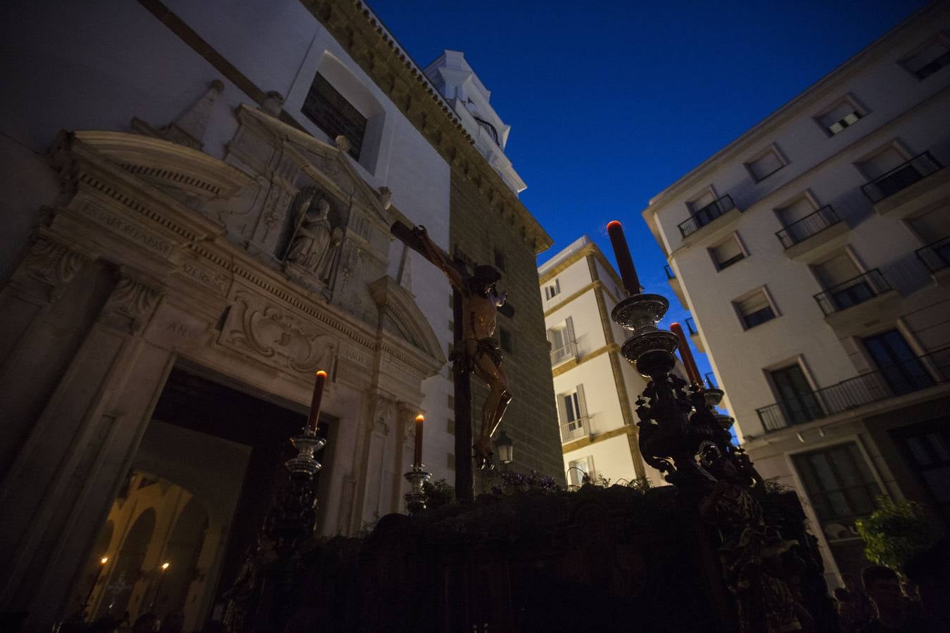 FOTOS: Buena Muerte en la Semana Santa de Cádiz 2019