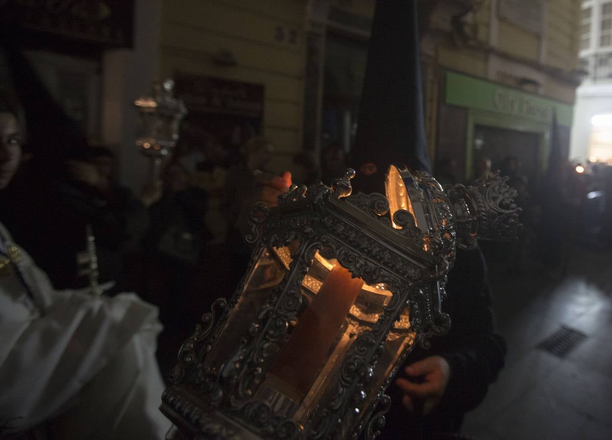 FOTOS: Buena Muerte en la Semana Santa de Cádiz 2019