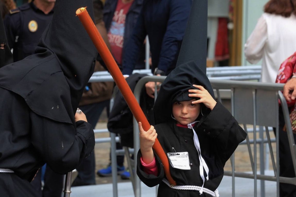 FOTOS: Santo Entierro en la Semana Santa de Cádiz 2019