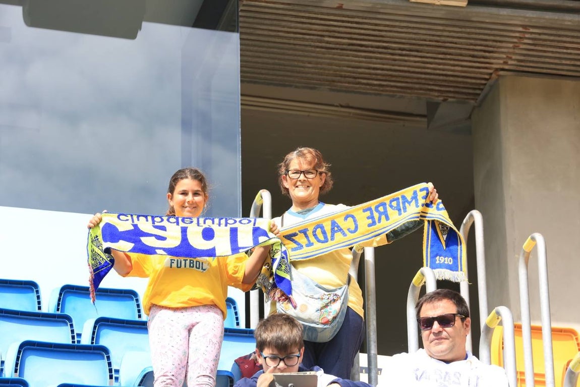 FOTOS: Búscate en las gradas de Carranza