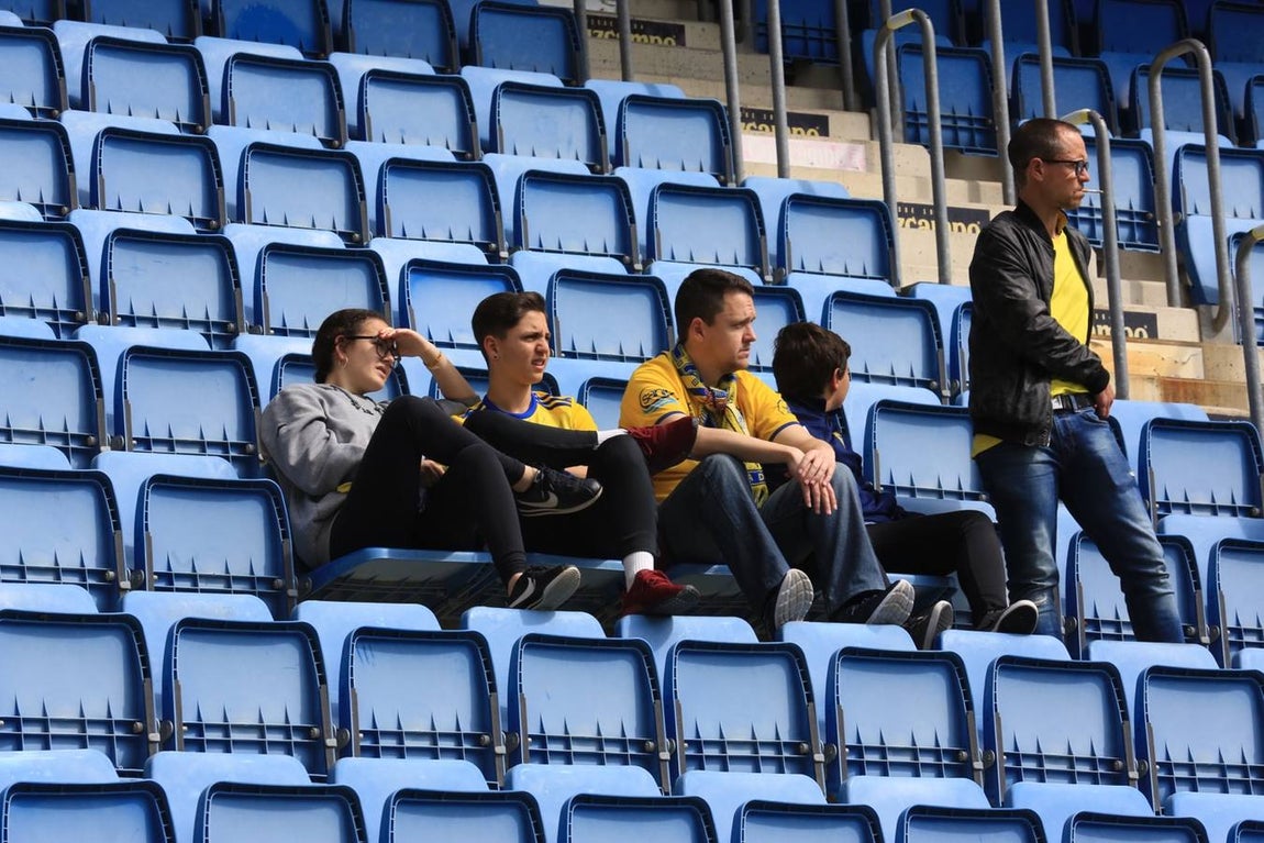 FOTOS: Búscate en las gradas de Carranza