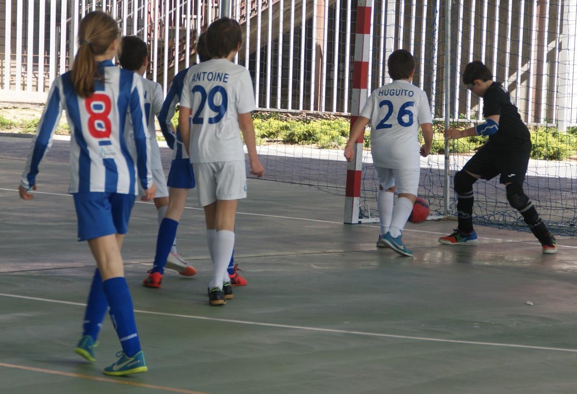 Las mejores imágenes del encuentro entre Nuestra Señora del Recuerdo y Vedruna Escuelas Inter «C»