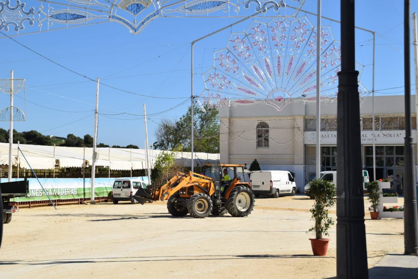 FOTOS: Preparativos para la Feria de Vejer 2019