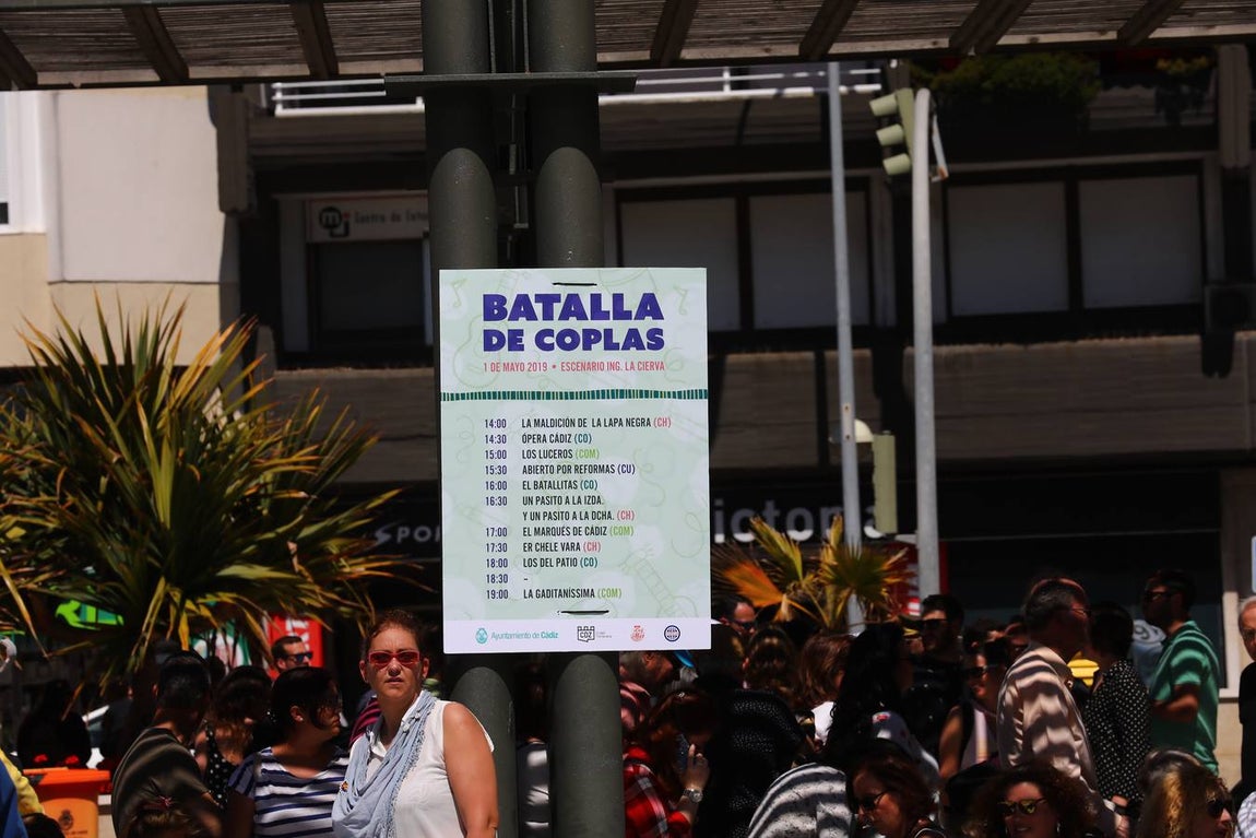 Batalla de coplas o carnaval en bañador