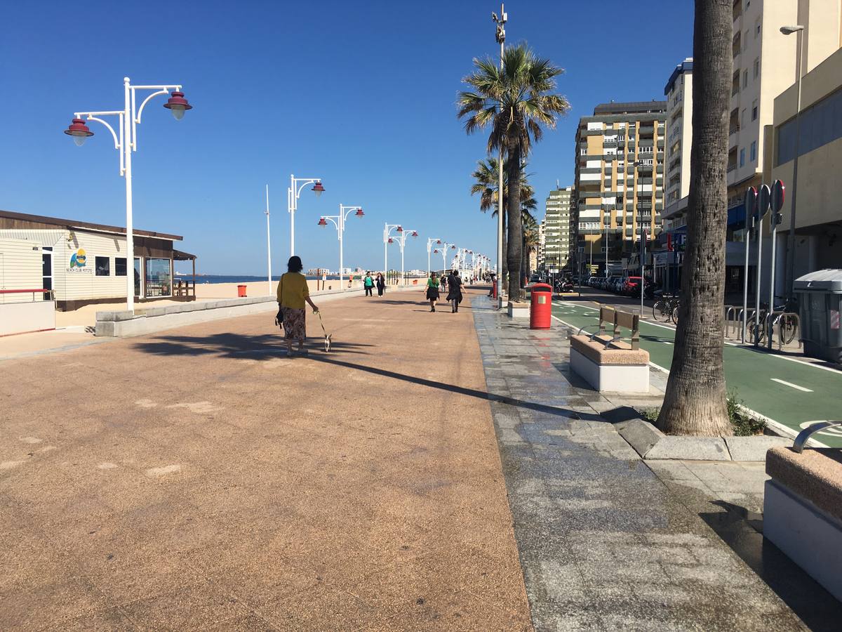 FOTOS: La huella de la suciedad en los barrios