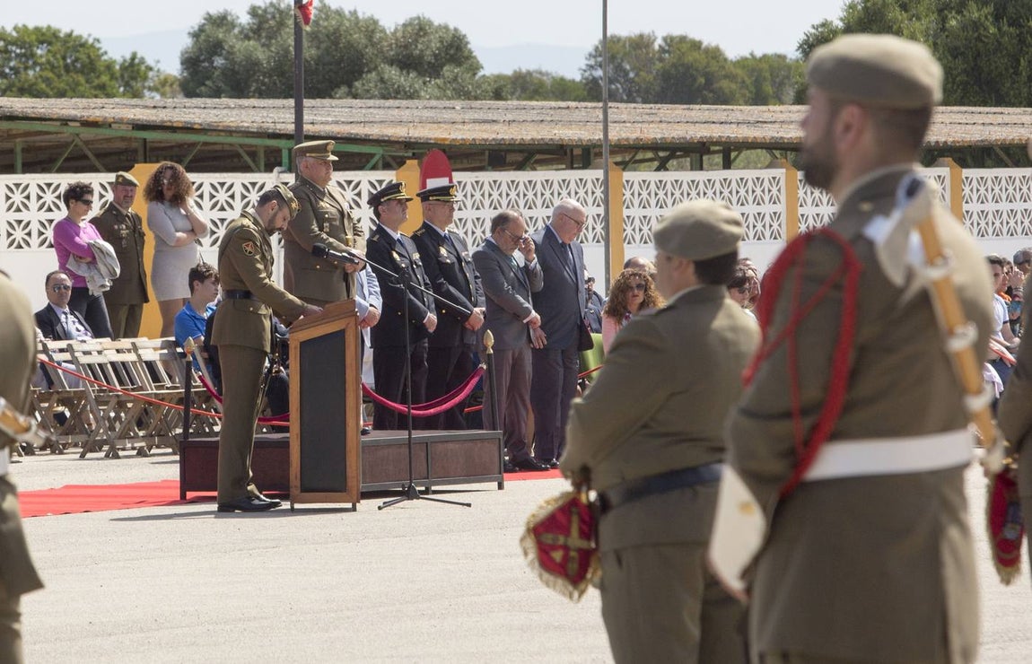 Conmemoración del 2 de mayo en el RACTA-4