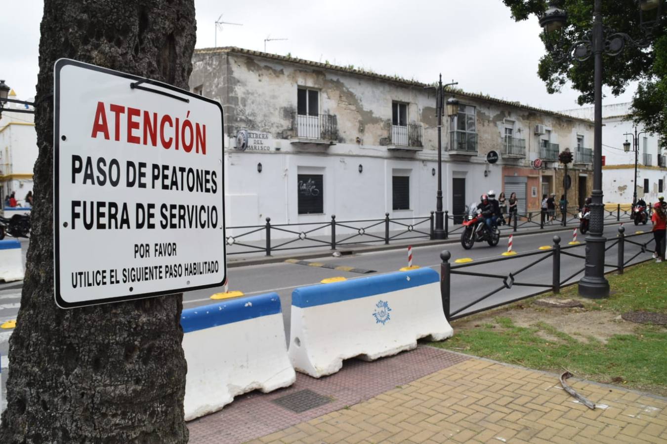 Ambientazo motero en las calles de El Puerto