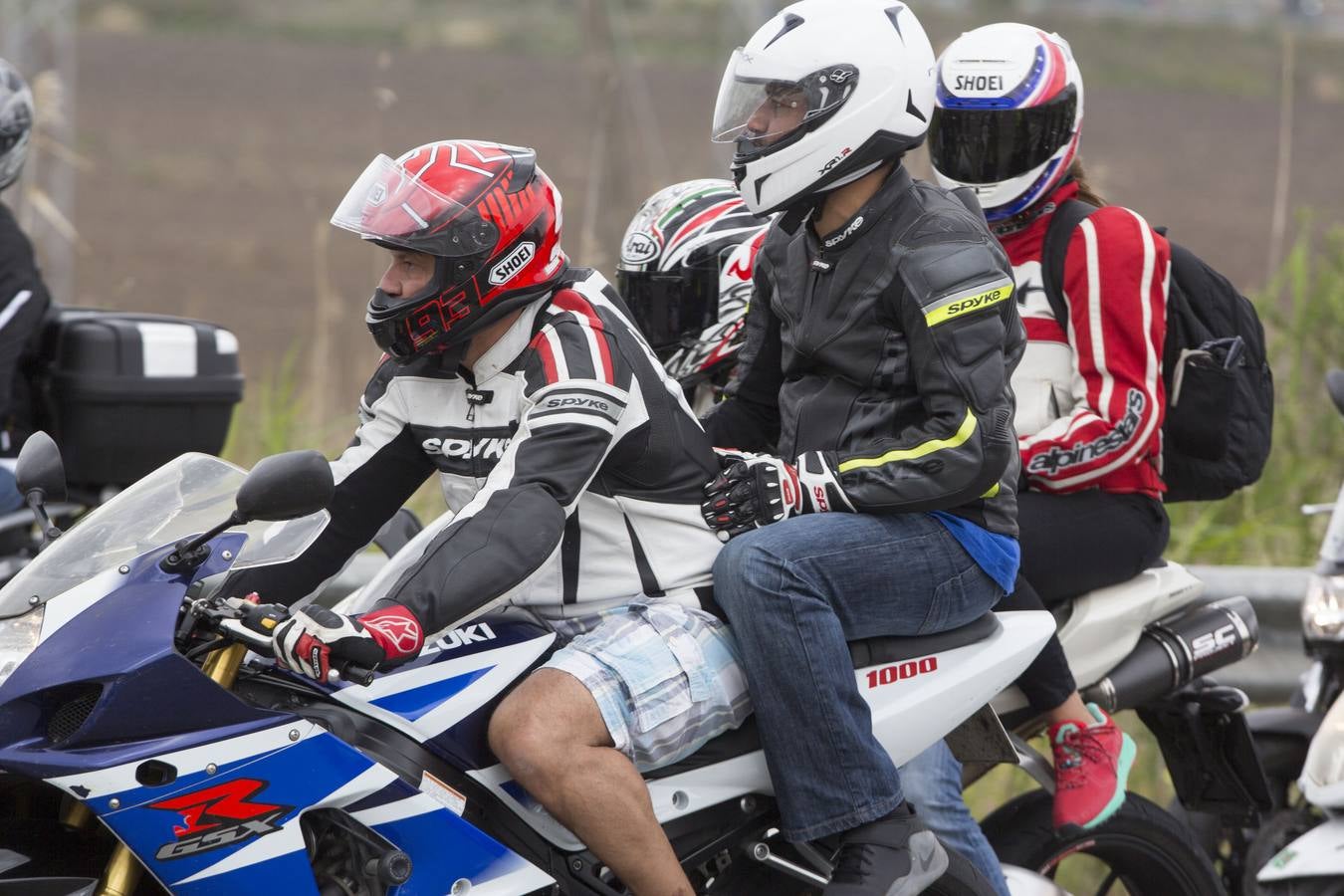 (FOTOS) La vida en el Circuito: motos y gente guapa