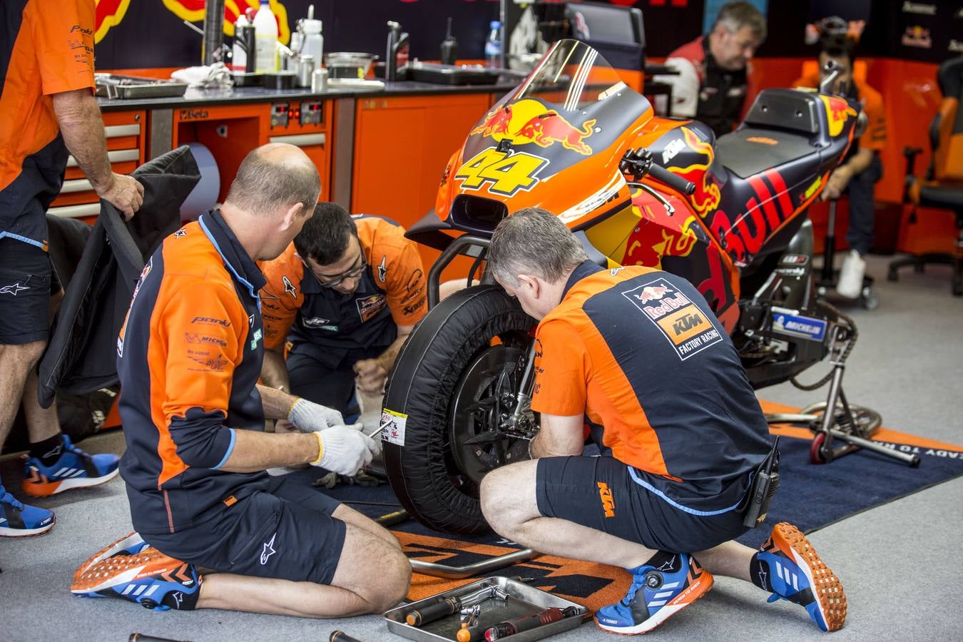 FOTOS: Los astros de la velocidad ruedan en el Circuito de Jerez