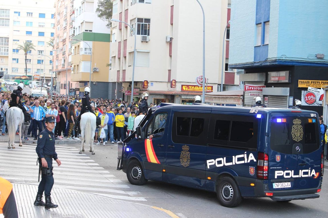 Dispositivo policial del Cádiz-Málaga. Partido de alto riesgo en Carranza