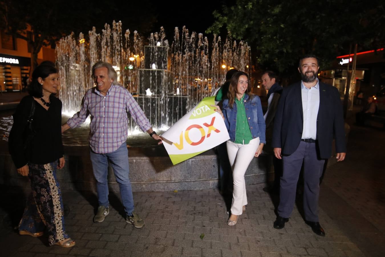 El inicio de campaña de Vox en Córdoba, en imágenes