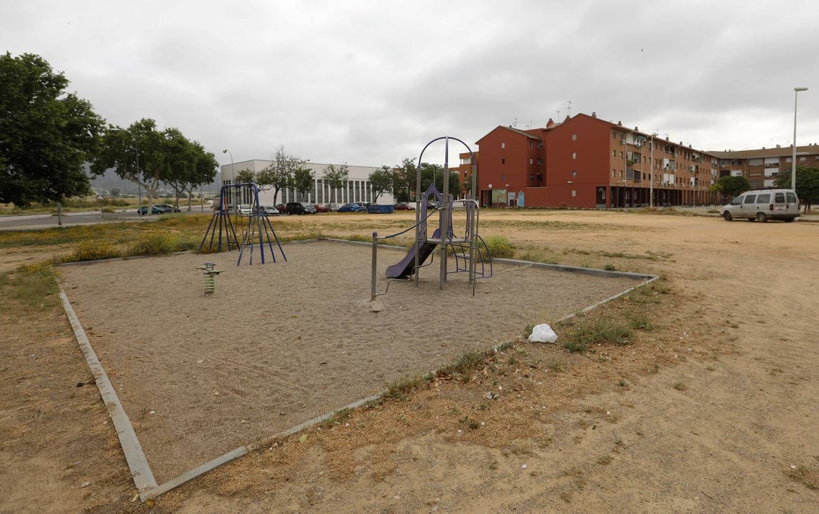 Un paseo por el barrio de las Palmeras de Córdoba, en imágenes