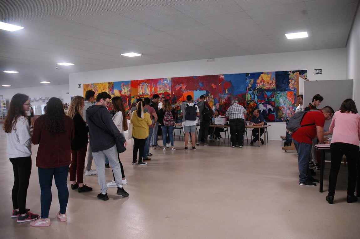 FOTOS: Votaciones para elegir al Rector de la Universidad de Cádiz