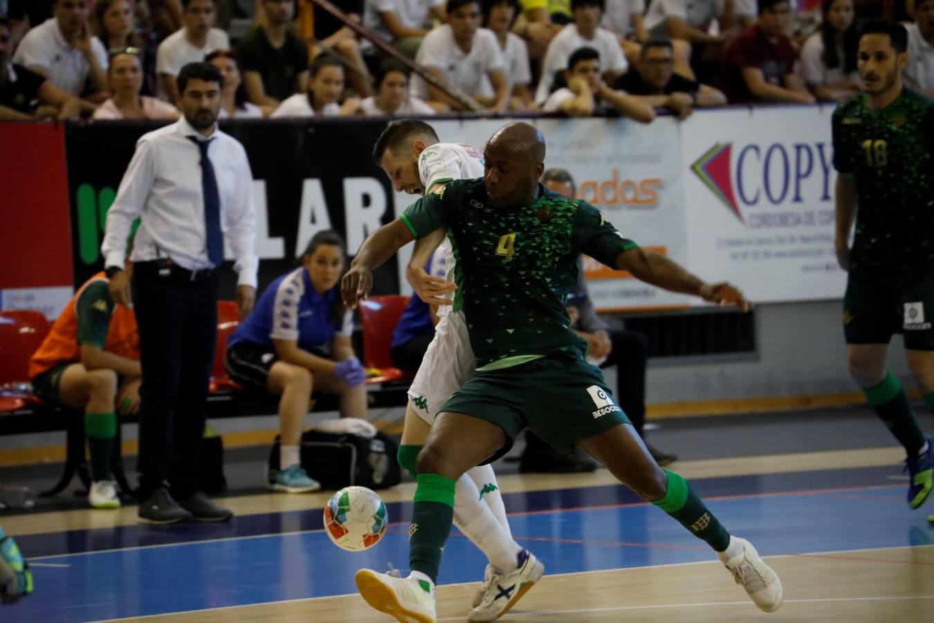 El Córdoba CF Futsal-Real Betis, en imágenes