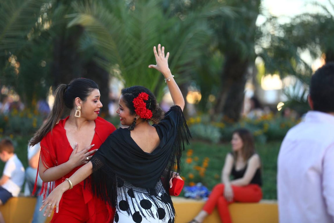 FOTOS: Alumbrado y primer día en la Feria de Jerez 2019