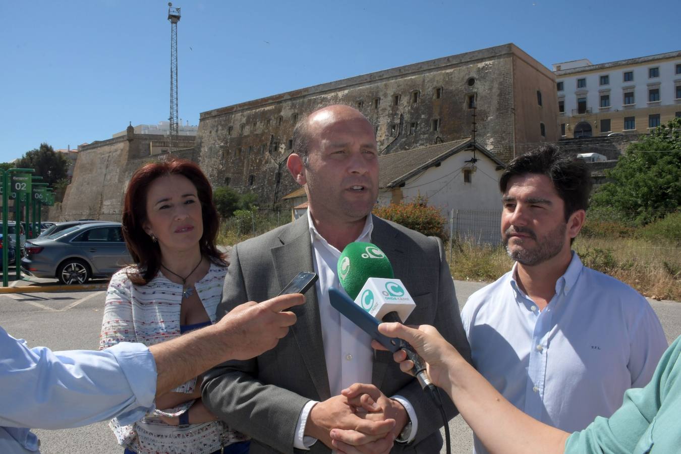 FOTOS: Juancho Ortiz aborda una nueva propuesta en su campaña &#039;Cádiz merece más&#039;