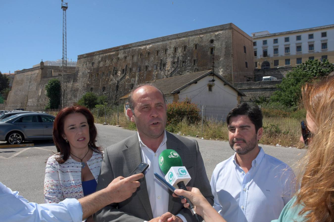 FOTOS: Juancho Ortiz aborda una nueva propuesta en su campaña &#039;Cádiz merece más&#039;