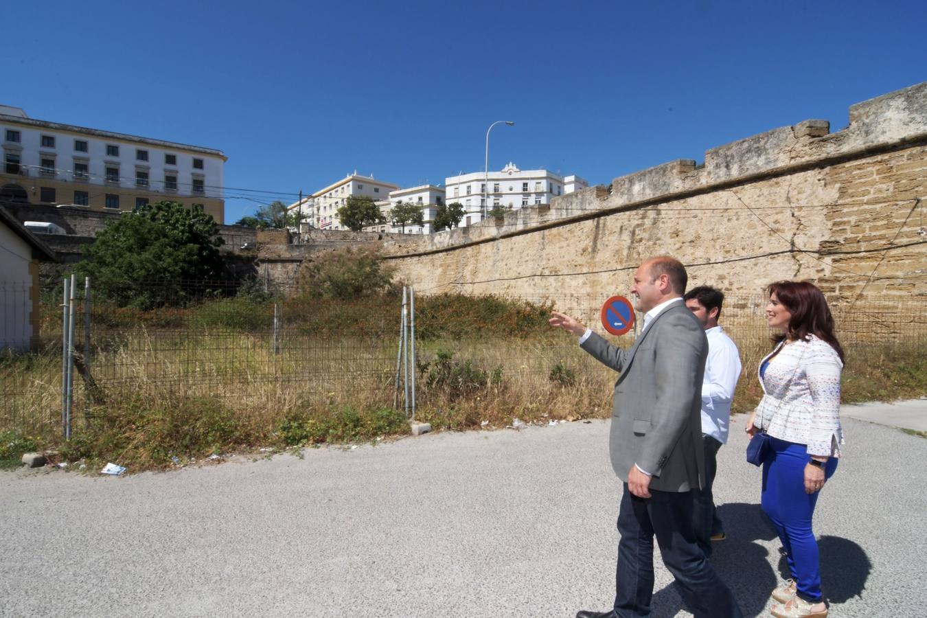 FOTOS: Juancho Ortiz aborda una nueva propuesta en su campaña &#039;Cádiz merece más&#039;