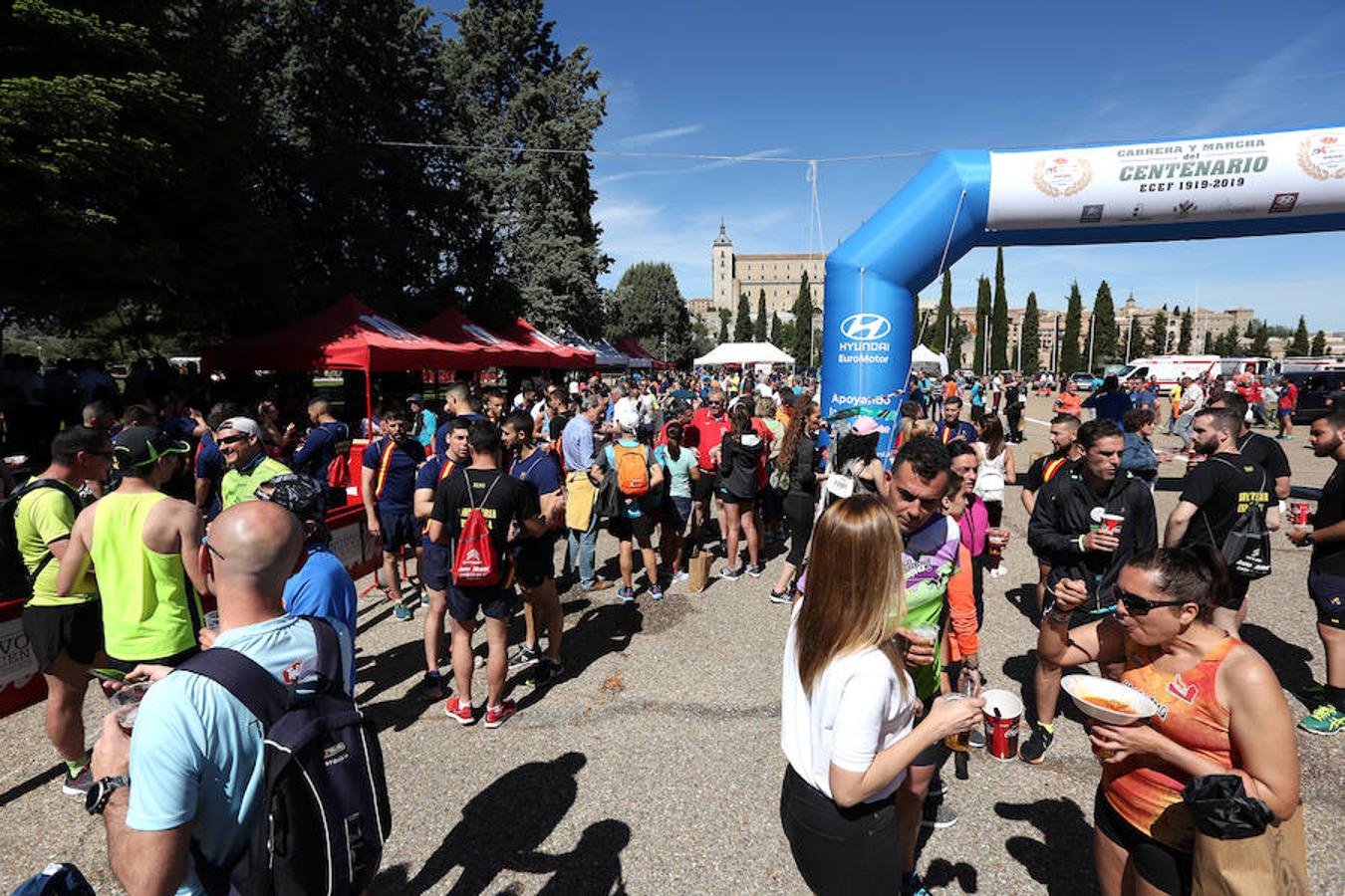 Carrera de la Escuela de Gimnasia con motivo del primer centenario de su creación