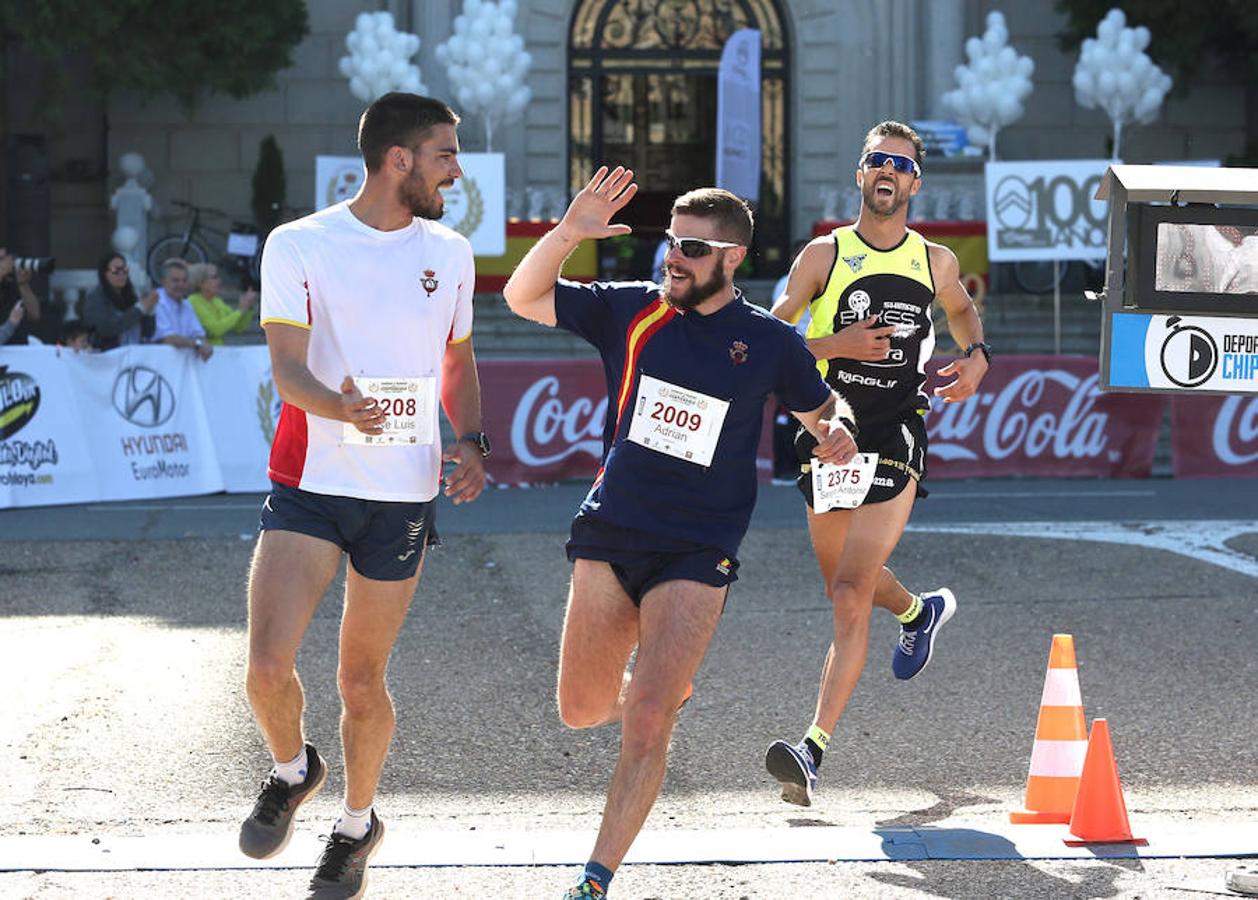 Carrera de la Escuela de Gimnasia con motivo del primer centenario de su creación