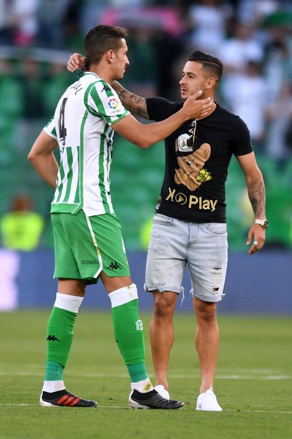 En imágenes, la victoria (2-1) del Betis ante el Huesca