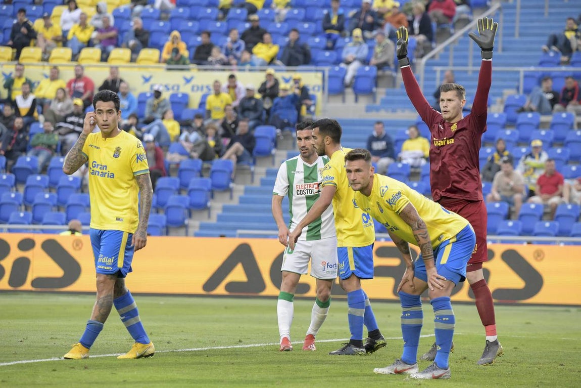 Las lágrimas por el descenso del Córdoba CF, en imágenes