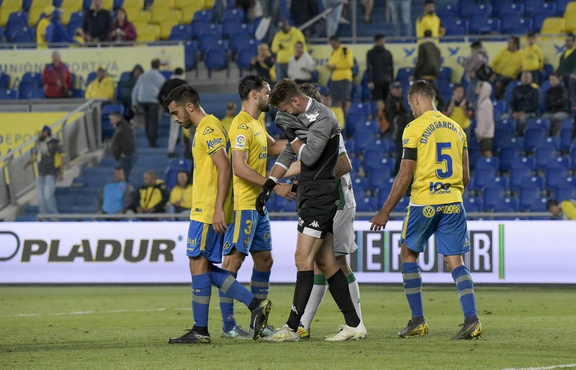 Las lágrimas por el descenso del Córdoba CF, en imágenes