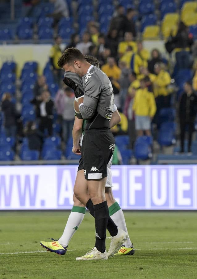 Las lágrimas por el descenso del Córdoba CF, en imágenes