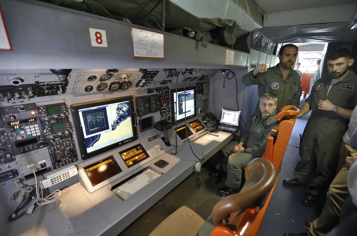 El interior de la Base Aérea de Morón de la Frontera, en imágenes