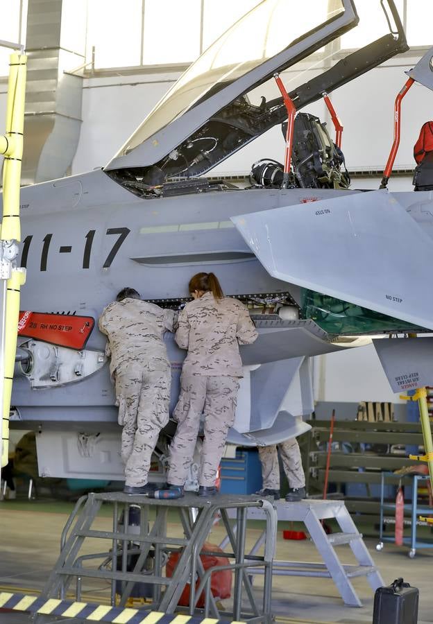 El interior de la Base Aérea de Morón de la Frontera, en imágenes