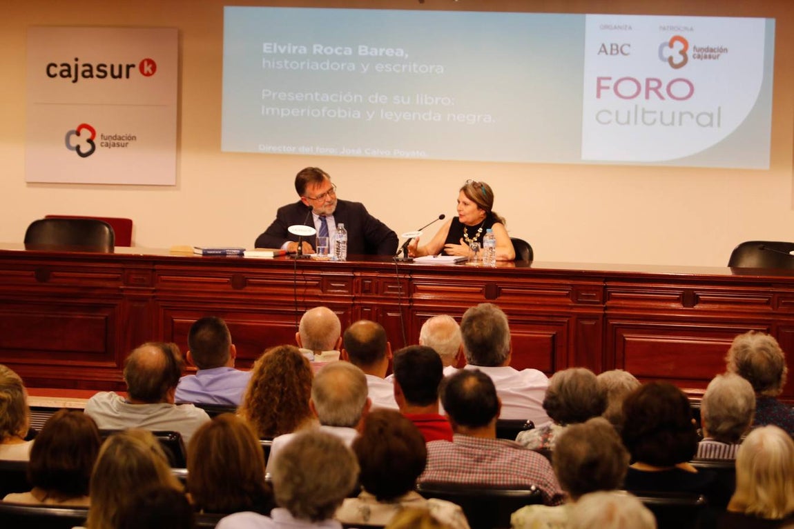 El Foro Cultural de ABC Córdoba con Elvira Roca, en imágenes