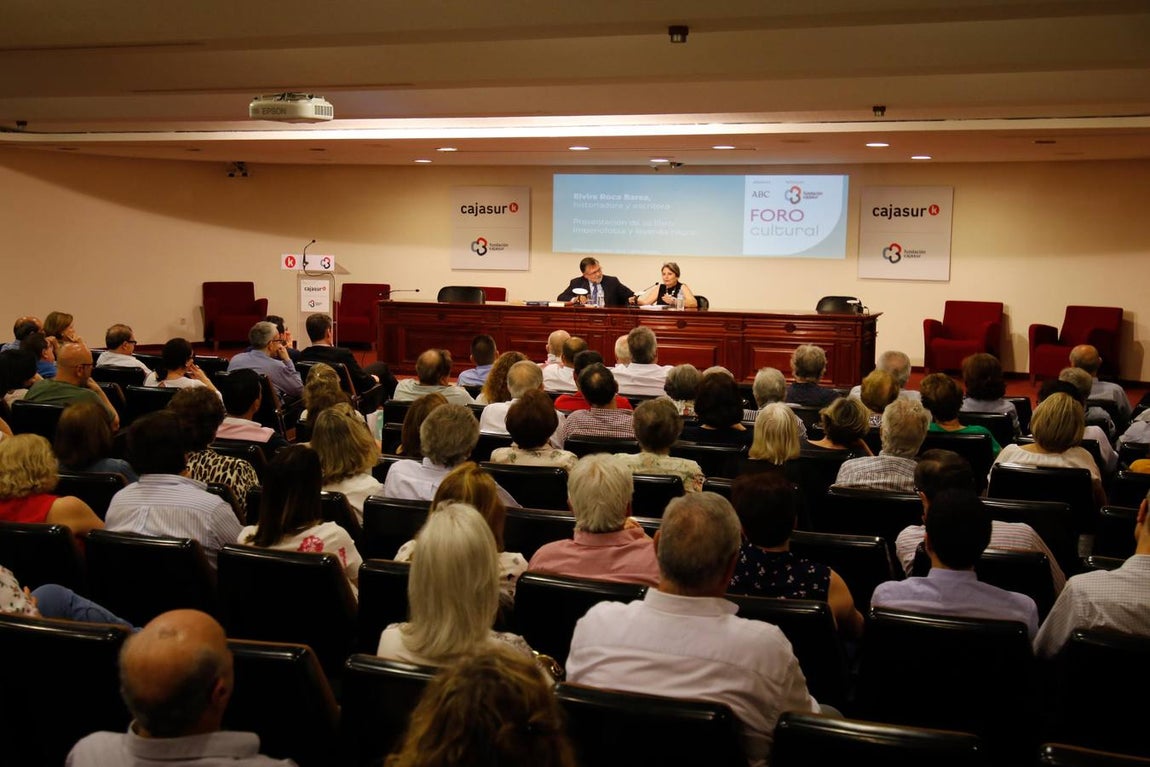 El Foro Cultural de ABC Córdoba con Elvira Roca, en imágenes
