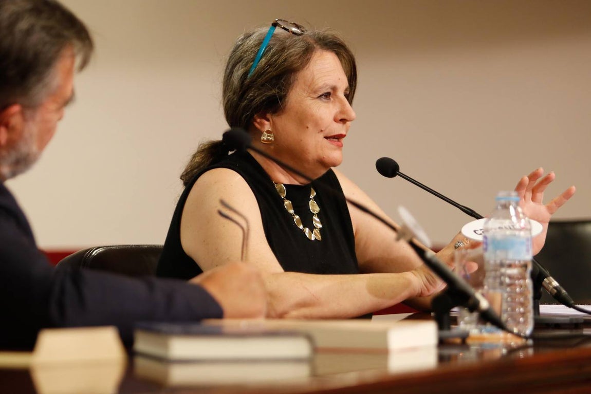 El Foro Cultural de ABC Córdoba con Elvira Roca, en imágenes