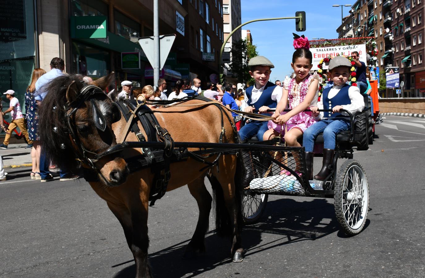 El desfile de San Isidro de Talavera, en imágenes