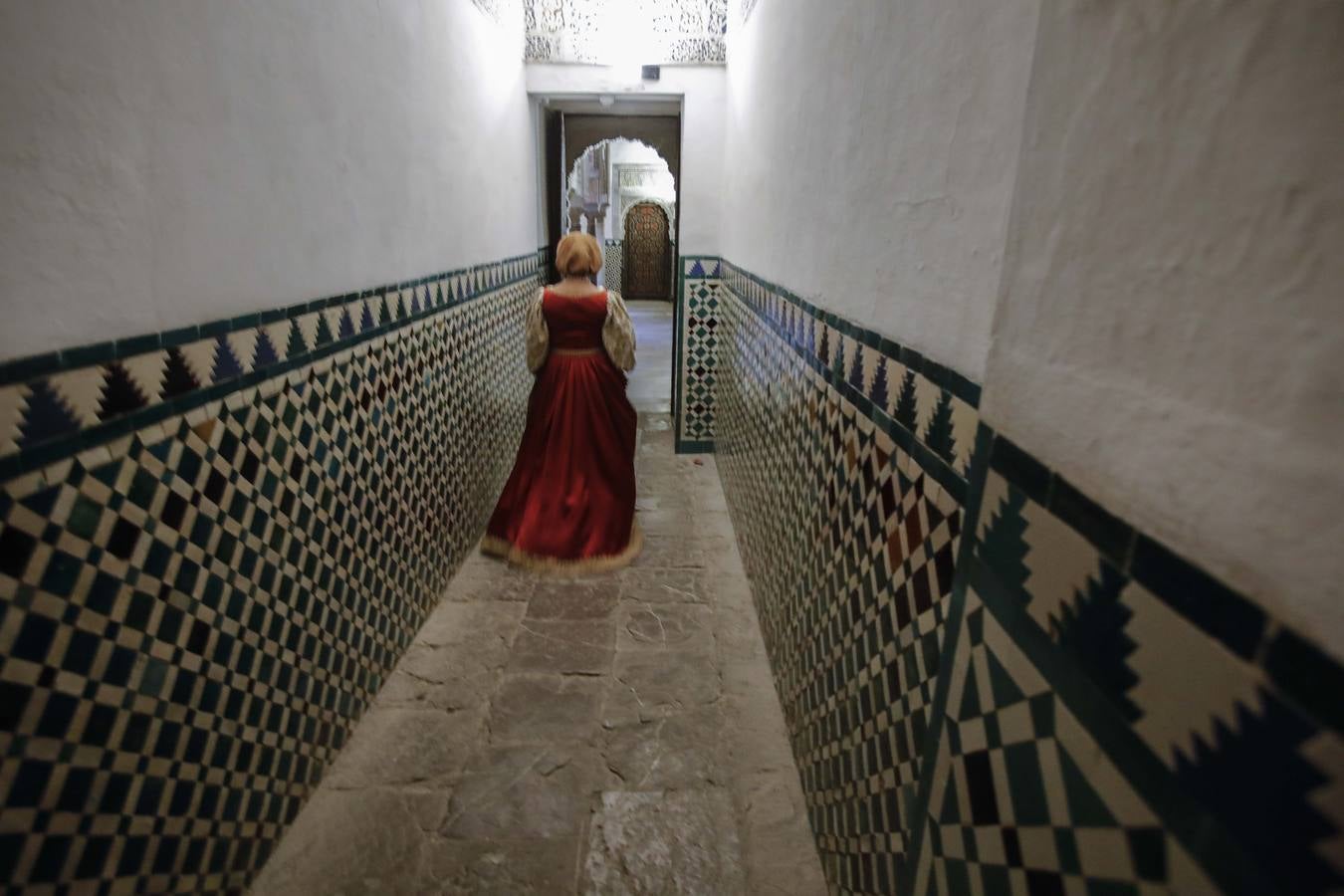 El Alcázar de Sevilla recuerda a Magallanes en sus visitas nocturnas