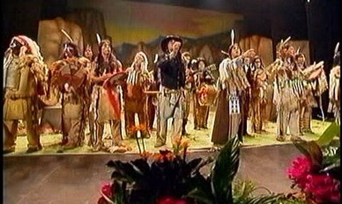 Comparsa Los americanos (2003). 