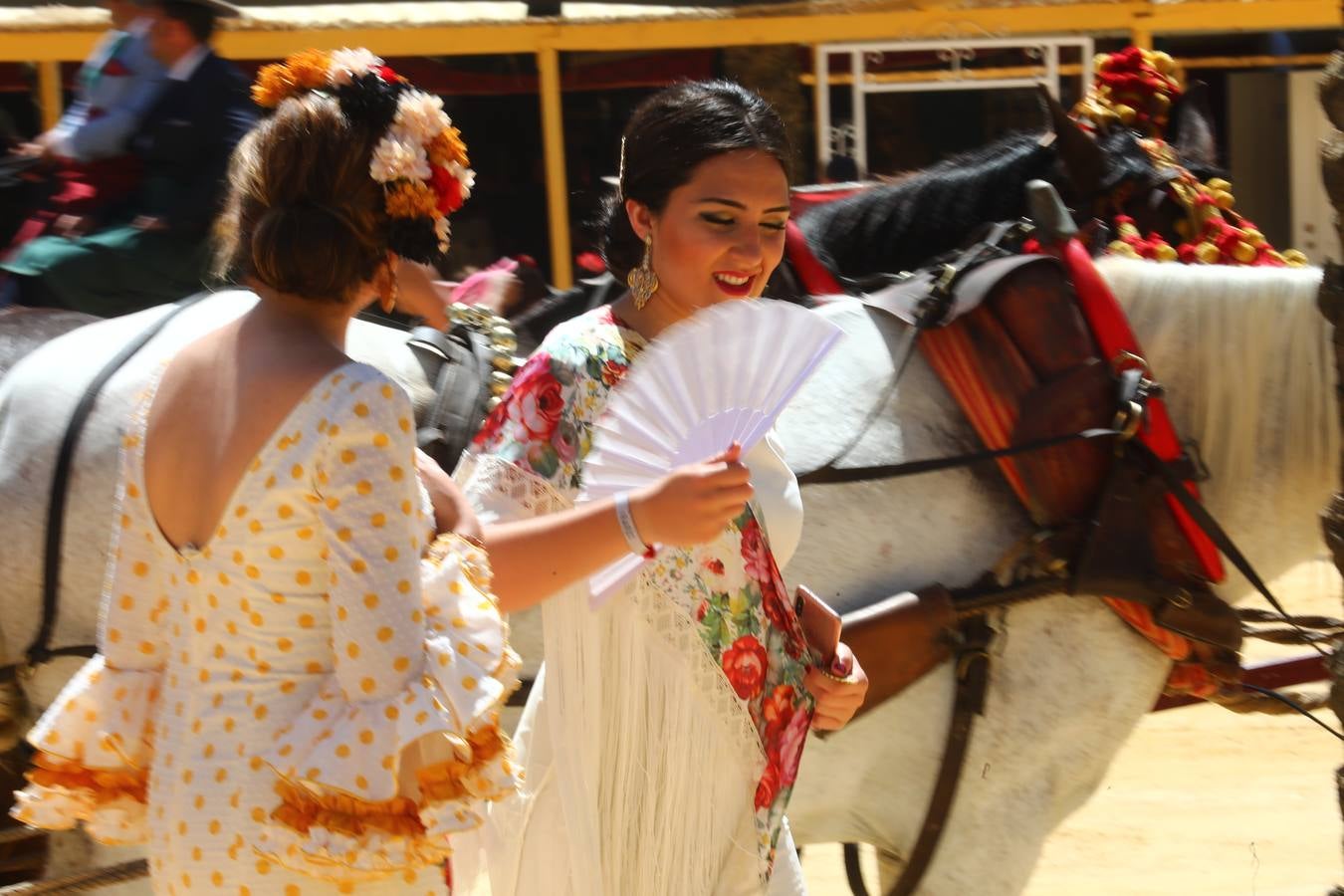 FOTOS: Las mujeres brillan en la Feria de Jerez en todo su esplendor