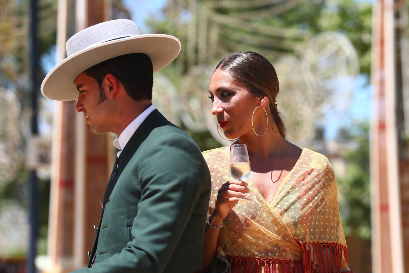 FOTOS: Las mujeres brillan en la Feria de Jerez en todo su esplendor