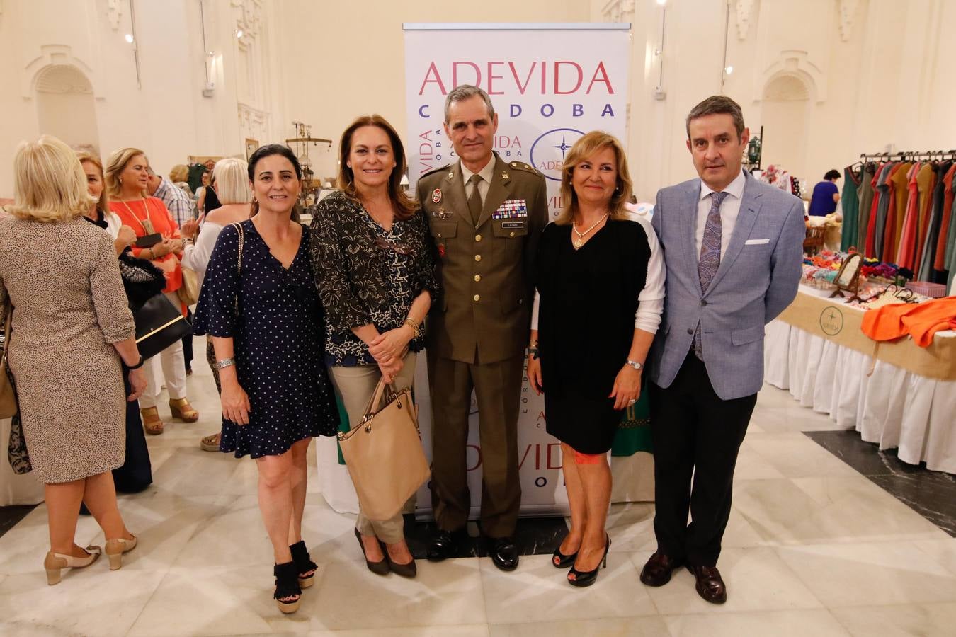 La inauguración del baratillo de Adevida, en imágenes