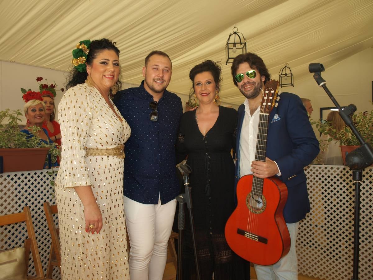 Cuadro flamenco de Miguel Salado, momentos antes de su actuación