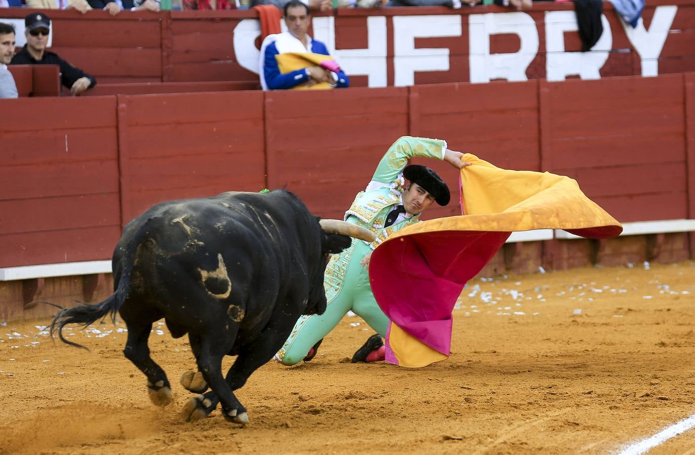 FOTOS: El Fandi, Manzanares y Roca Rey en la Feria de Jerez 2019