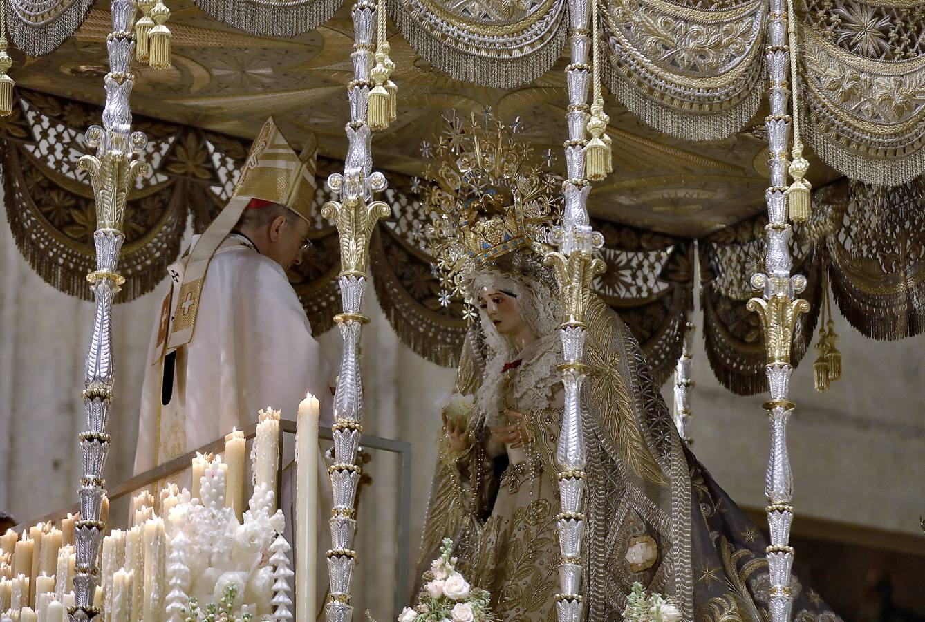 La coronación de la Virgen de los Ángeles, en imágenes