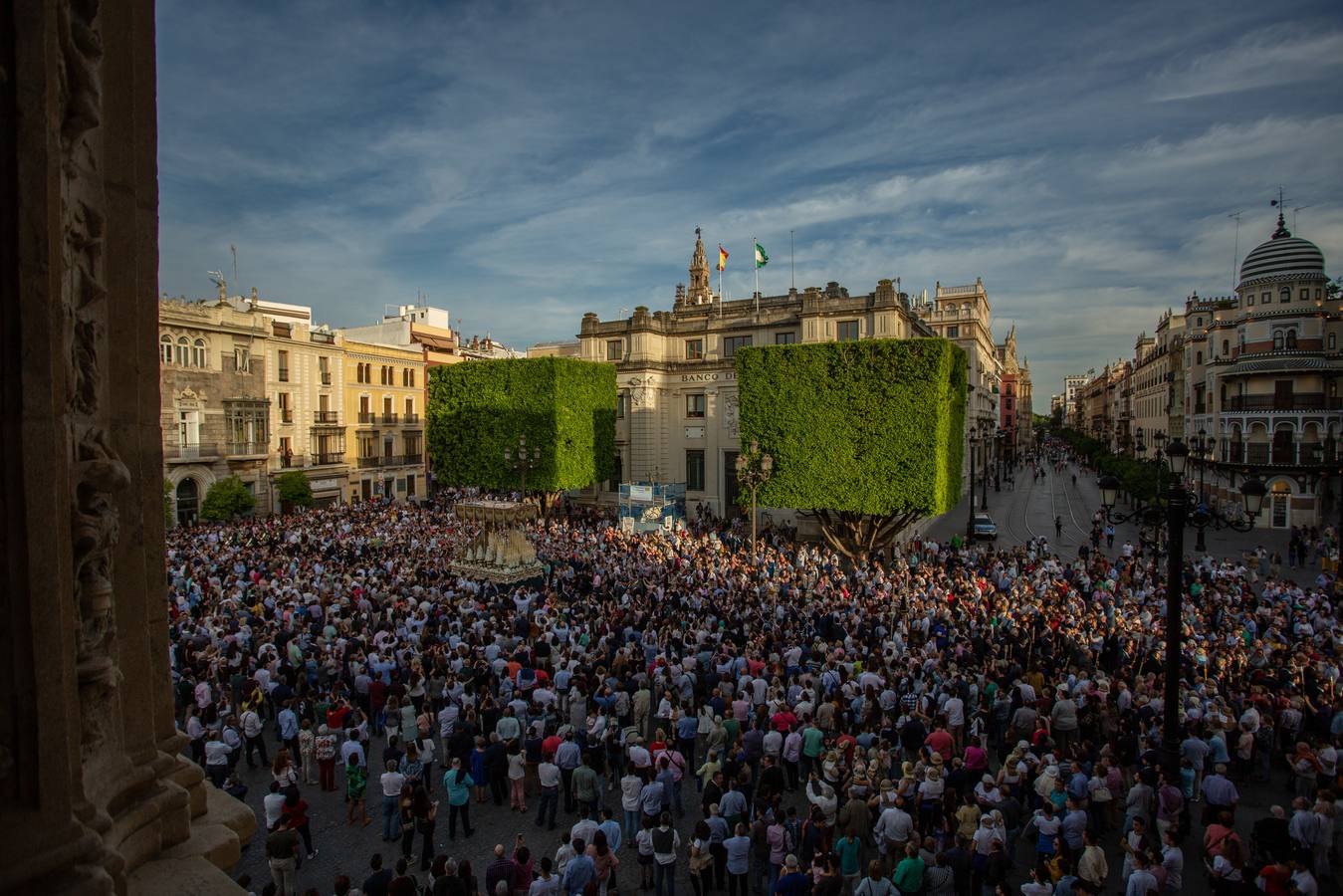 En imágenes, el regreso triunfal a su capilla de la Virgen de los Ángeles