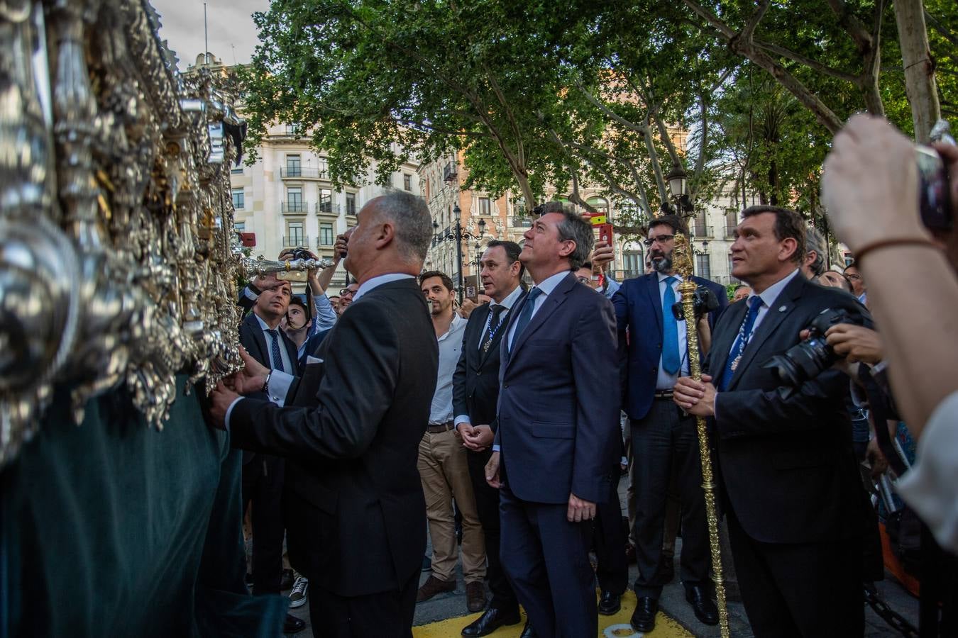 En imágenes, el regreso triunfal a su capilla de la Virgen de los Ángeles