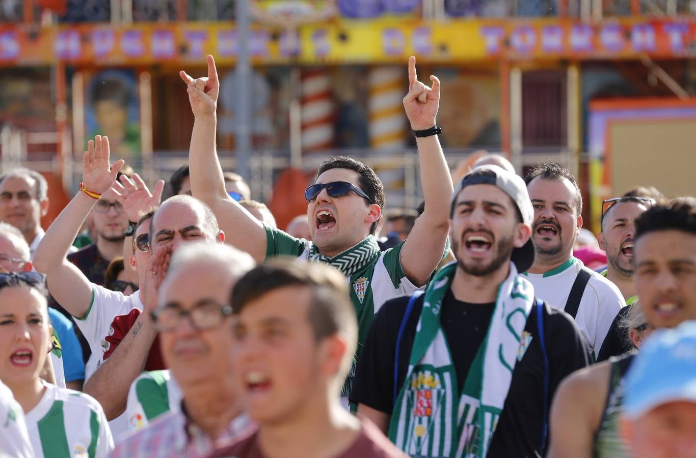 La caliente protesta y la gélida grada del Córdoba CF, en imágenes