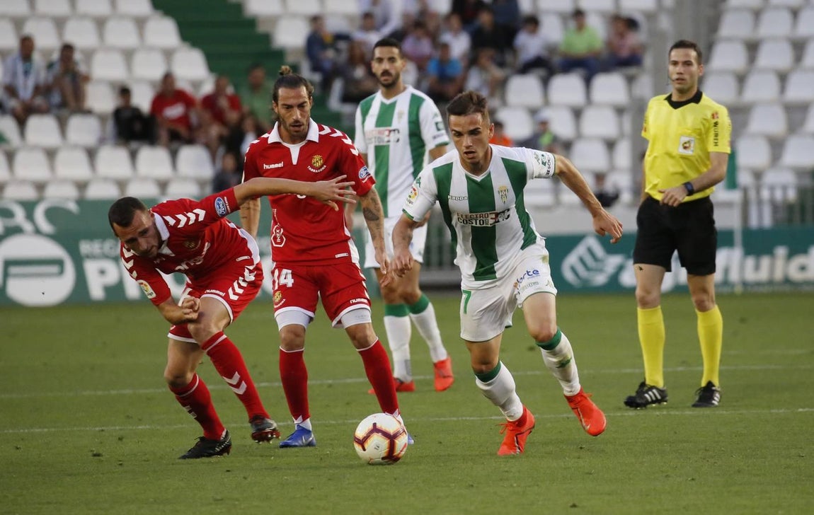 El partido del Córdoba CF-Nástic, en imágenes